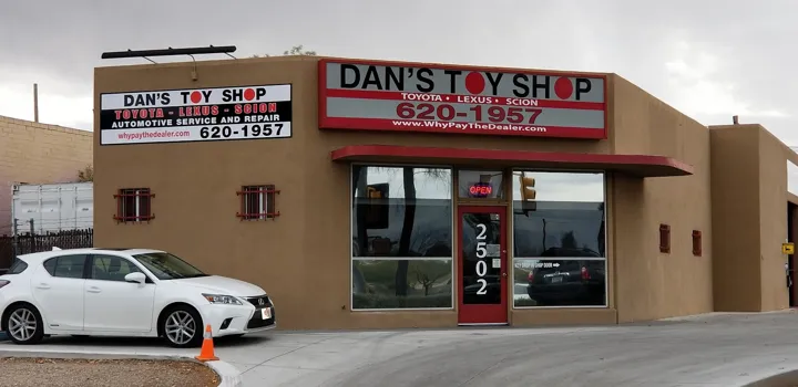 Dan's Toy Shop