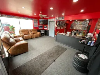 Jr’s Garage