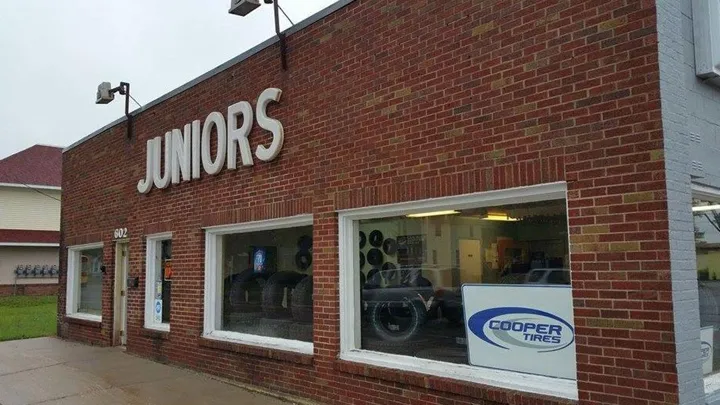 Juniors Discount Tire Inc