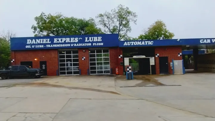 Daniel Express Lube