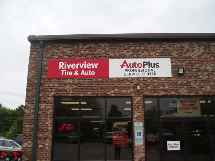 Riverview Tire and Auto Center LLC