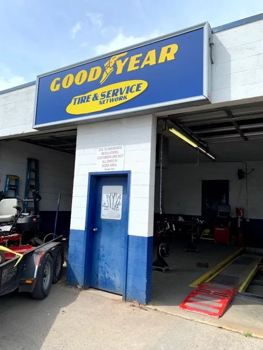 Moody's Tire & Auto Service