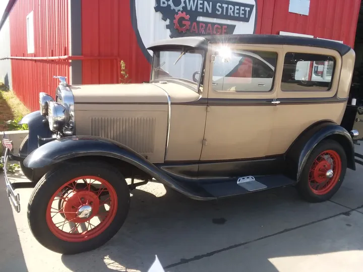 Bowen Street Garage