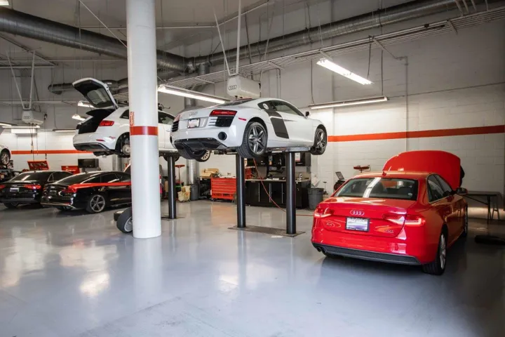 Audi Riverside Service Center