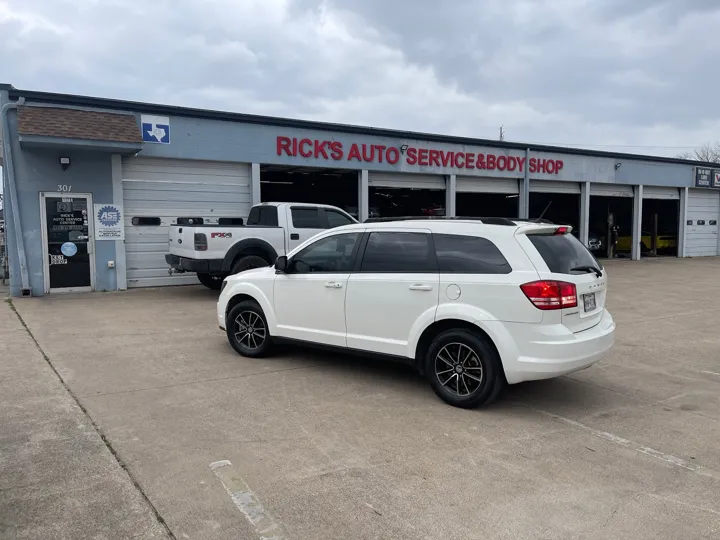 Rick's Auto Service And Body Shop