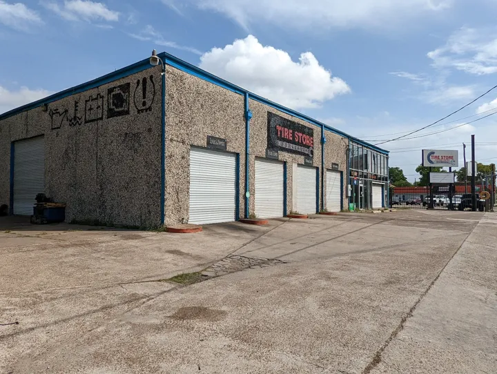 Tire Store Service Center