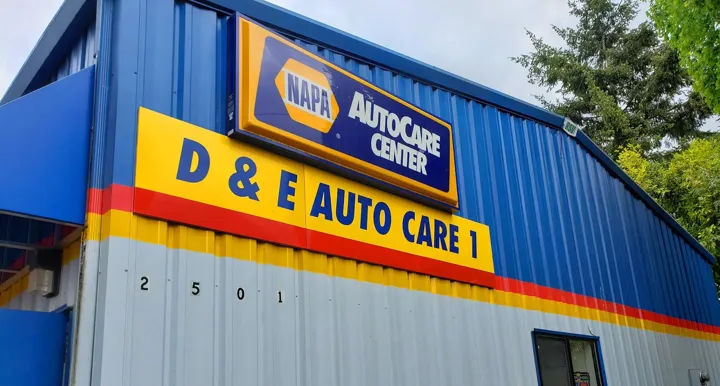 D & E Auto Care