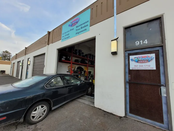 Hensley's Auto Smog And Repair