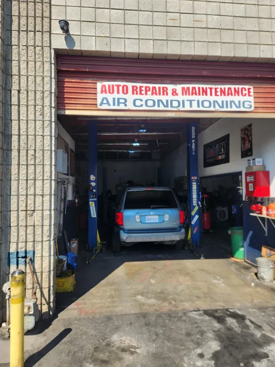 Bob's Auto and Tire Service