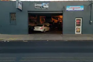 Jorge's Garage