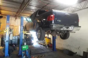 Skinny's Auto Service