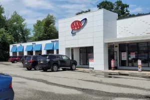 AAA Bob Sumerel Tire & Service - Middletown