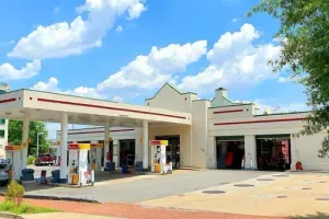 Shirlington Shell Service Center