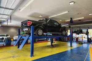 Luna Service Center - Auto Collision Repair