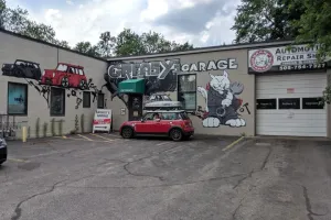 Greasy's Garage