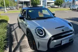 Mini of Portland Service Center