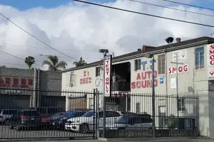 Young's Auto Center